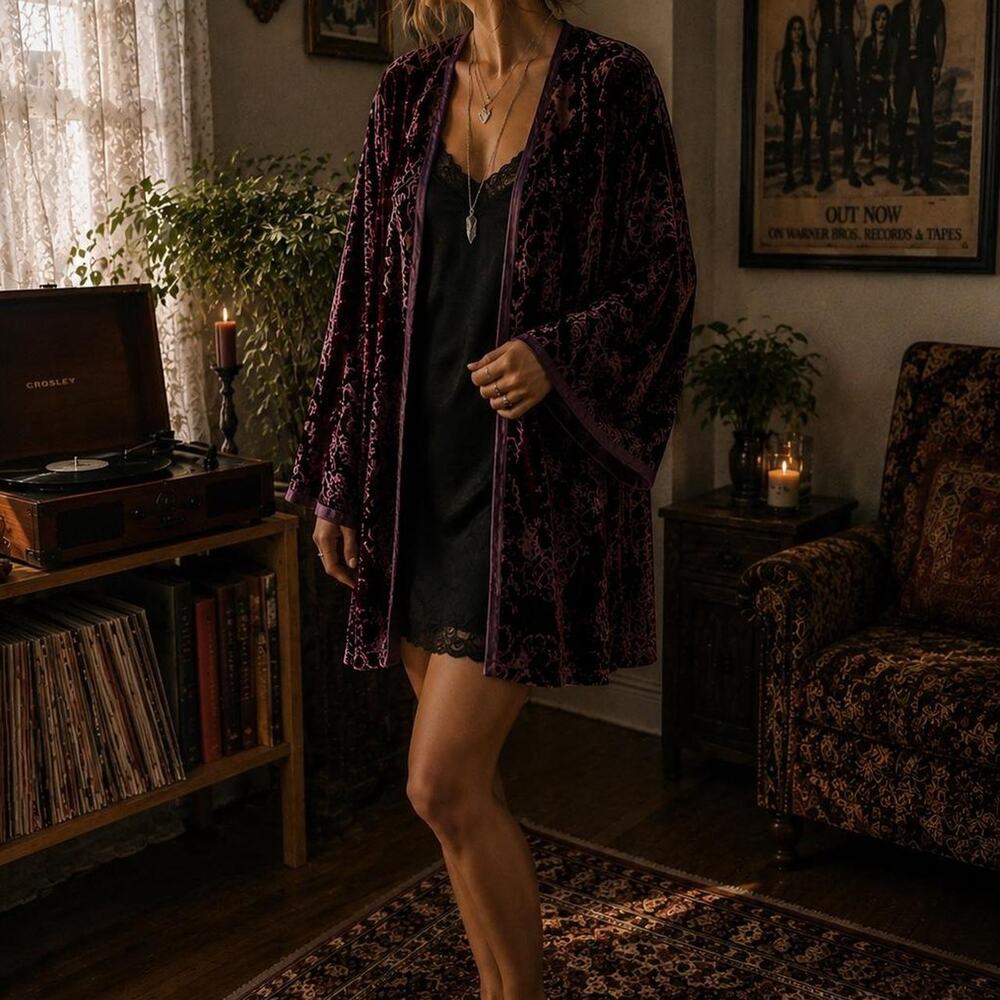 A Touch of Class Velvet Burnout Kimono Cardigan Paisley S/M